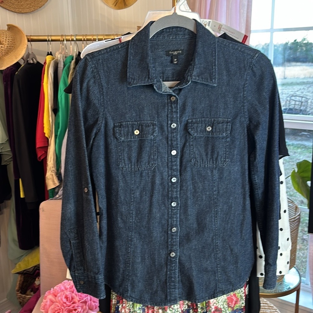 Talbots Petites Denim Roll Tab Button Down Shirt Sz 8P